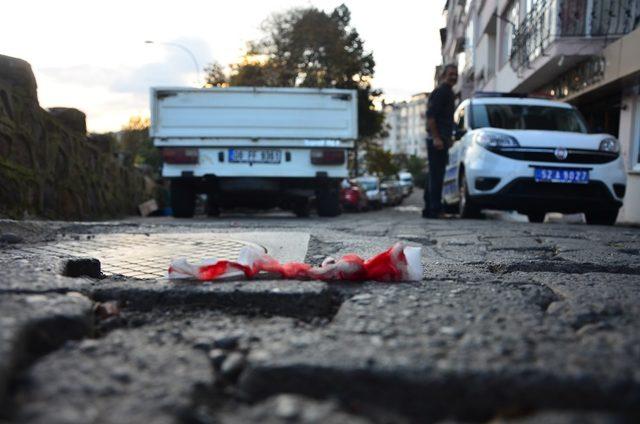 Geriye giden kamyonet yayaya çarptı: 1 yaralı