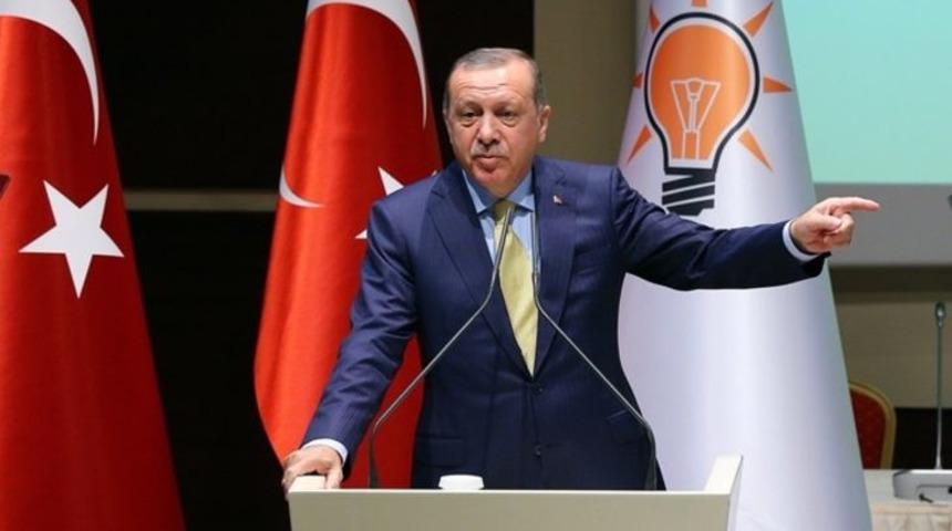 AK Parti'de nakit yasağı!