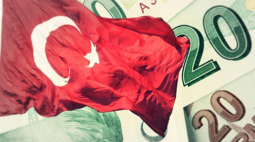 Moody's: Türk ekonomisi 2019'da daralacak!