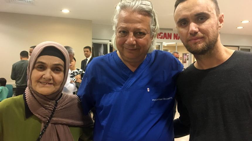 &Uuml;sk&uuml;pl&uuml; saksafon sanat&ccedil;ısı, Antalya'da sağlığına kavuştu