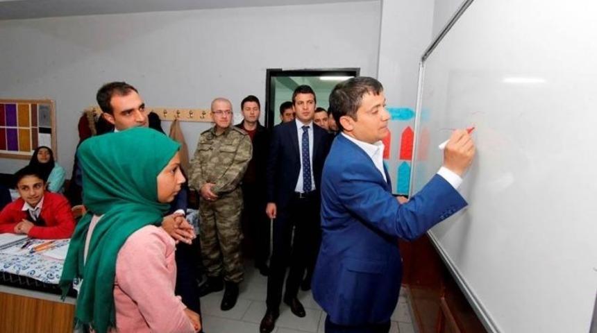 Kaymakam Mehmetbeyoğlu&rsquo;ndan okul ziyaretleri