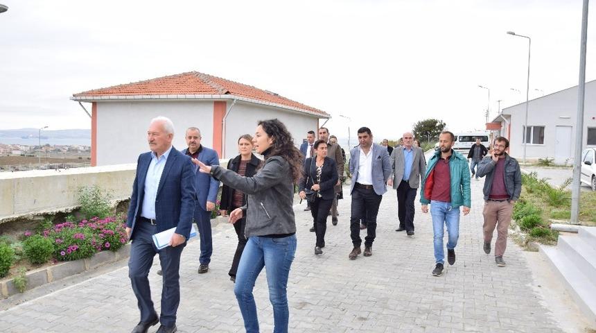 Lapseki Belediye Meclis &Uuml;yeleri yatırımları yerinde inceledi
