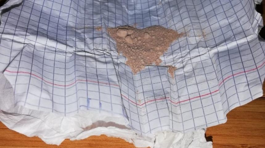 Besni&rsquo;de polis uyuşturucu satıcılarına g&ouml;z a&ccedil;tırmıyor