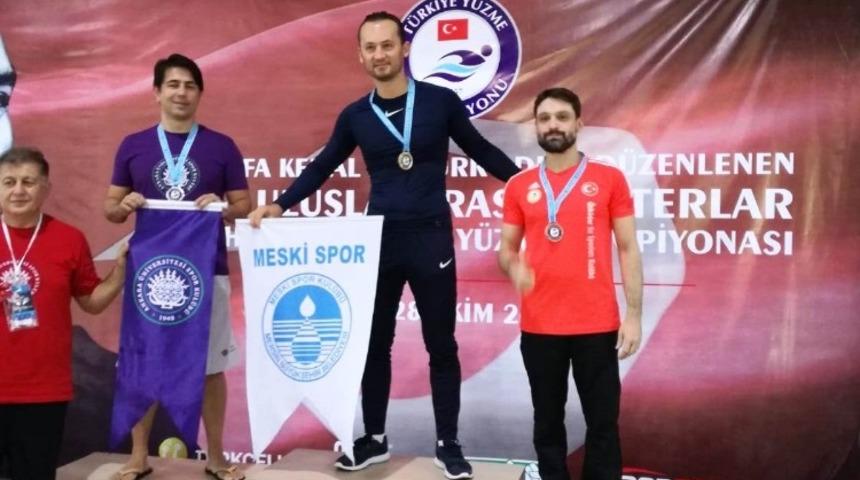 Taşkın 4 madalyayla d&ouml;nd&uuml;