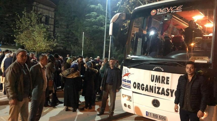 Umre yolcuları kutsal topraklara uğurlandı