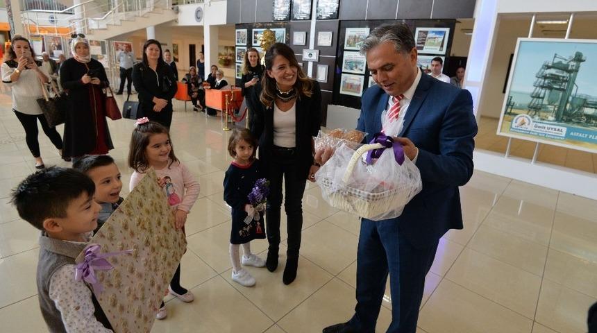 Minik &ouml;ğrencilerden ekmek israfını &ouml;nleme projesi