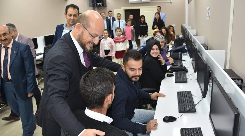 Niksar Belediyesinden yerli yazılıma destek