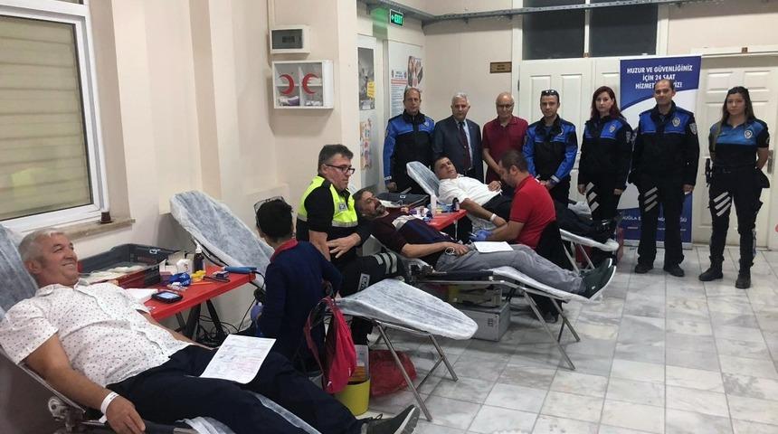 Polisten kan bağış kampanyası