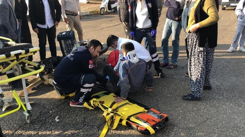 Motosiklet ile otomobil &ccedil;arpıştı: 1 yaralı