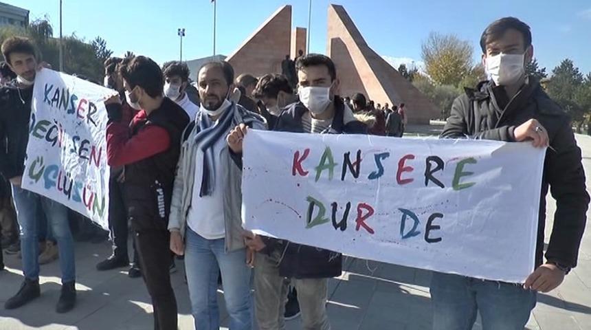 Üniversite öğrencilerinden lösemili çocuklara destek yürüyüşü