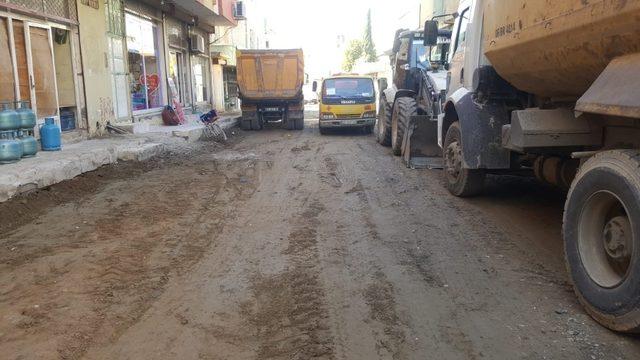 Silopi’de ara sokak çalışmaları devam ediyor