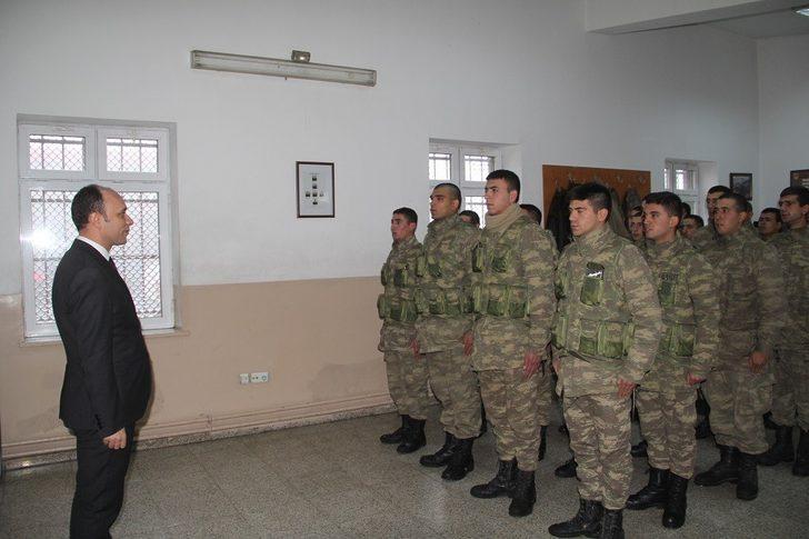 Kaymakam Solak’tan sınır karakoluna ziyaret G5