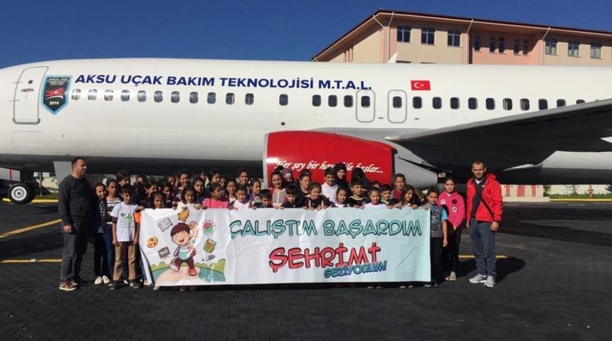 Kepez’de “Çalıştım Başardım Şehrimi Geziyorum” projesi