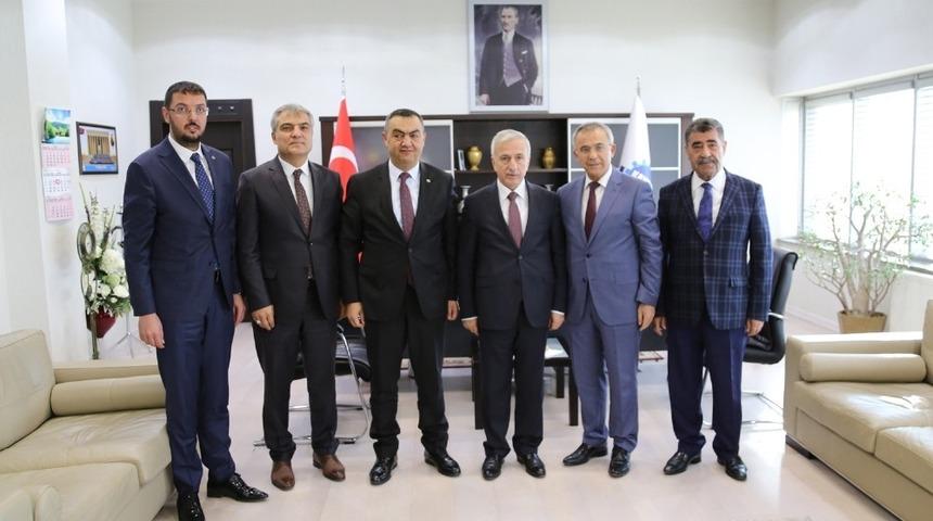 Vali Kam&ccedil;ı&rsquo;dan KAYSO ve Talas Belediyesine Veda Ziyareti