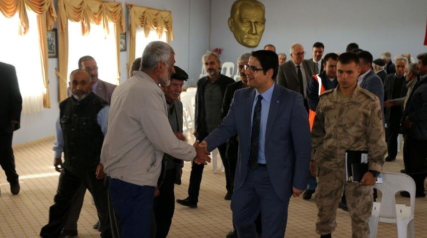 Kaymakam &Ouml;zdemir, Hasan&ccedil;elebinin sorunlarını dinledi