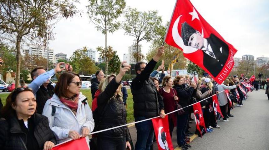 10 Kasım'da Maltepe'de 'Ata'ya Saygı Zinciri' ve 'Ata'ya Saygı Dalışı' etkinlikleri