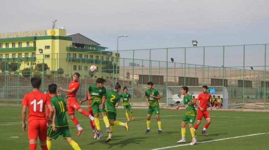 Amed Sportif Faaliyetlerin akademi takımları berabere kaldı