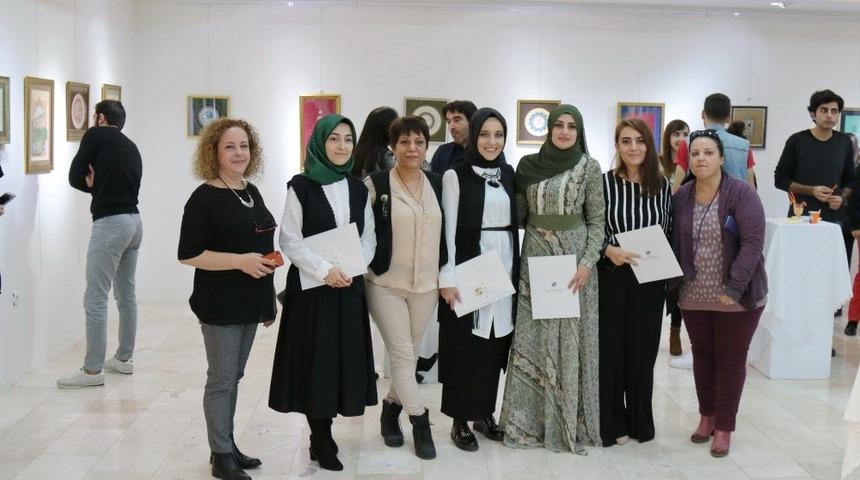 SA&Uuml;&rsquo;de &lsquo;Sel&ccedil;uklu&rsquo;dan &ccedil;eşitlemeler&rsquo; sergisi a&ccedil;ıldı