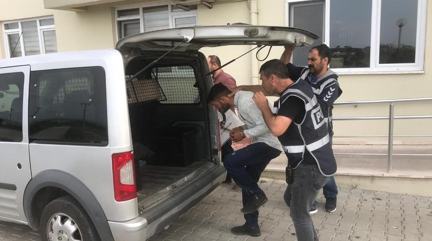 Burhaniye&rsquo;de b&uuml;fe ve oto hırsızlığı zanlısı yakalandı