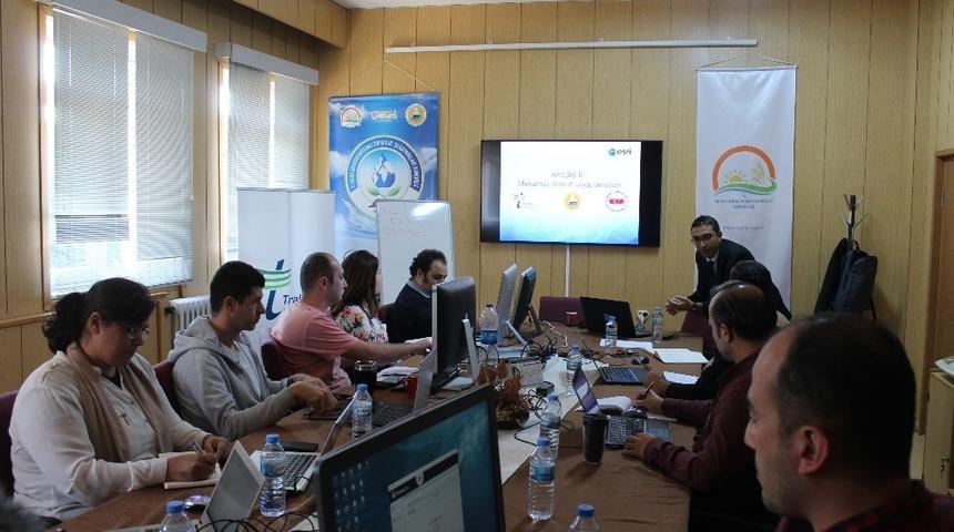 Trakya Kalkınma Ajansı&rsquo;ndan Kırklareli&rsquo;nde coğrafi bilgi sistemleri eğitimi