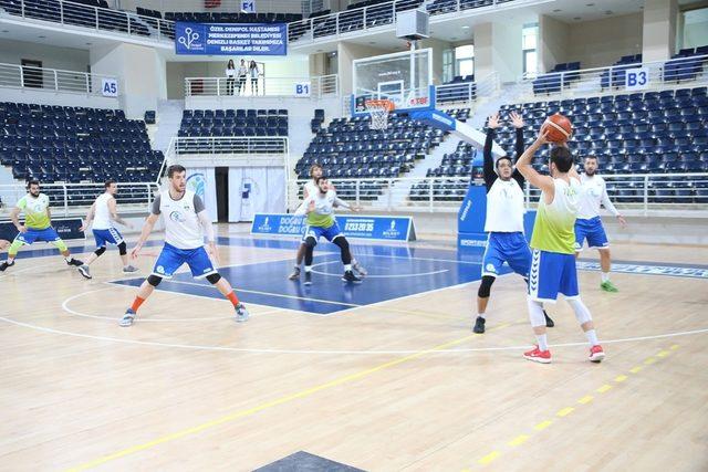 Denizli Basket’te Efes maçına hazır