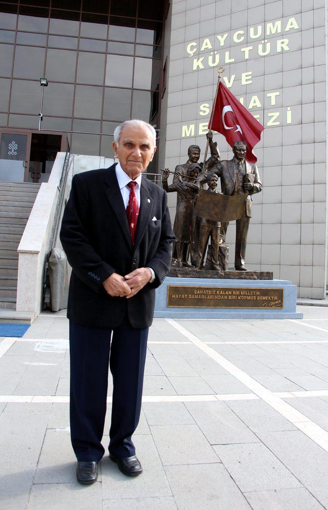 Atatürk e ve eğitime adanan bir ömür 1