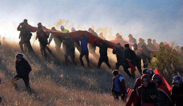 Erzurum da 10 bin kişi Aziziye Tabyaları na yürüdü 2
