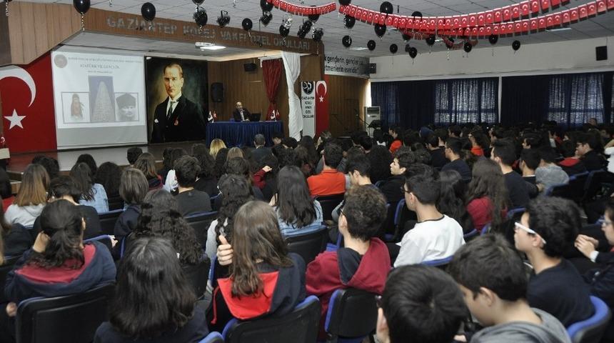 GKV&rsquo;de Atat&uuml;rk Ve Gen&ccedil;lik konferansı