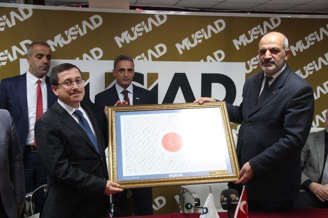 MÜSİAD Dost meclisi’nin konuğu Rektör Kızılay  oldu