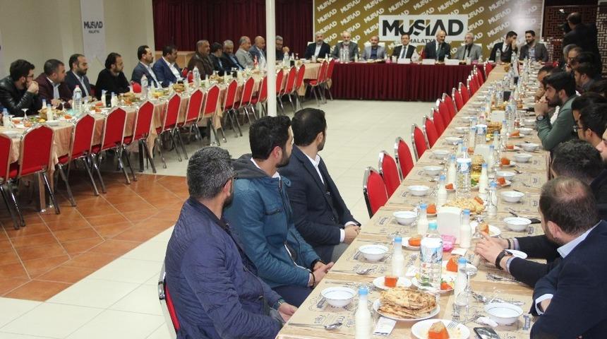 MÜSİAD Dost meclisi’nin konuğu Rektör Kızılay  oldu
