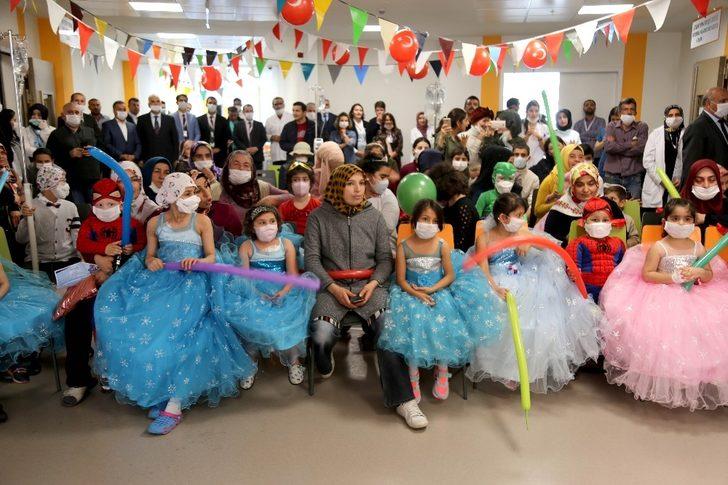 Kayseri Şehir Hastanesi’nden Lösemili Çocuklara Moral Etkinliği G3