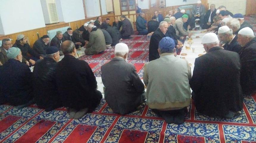 Sabah namazı cemaatine kahvaltı desteği