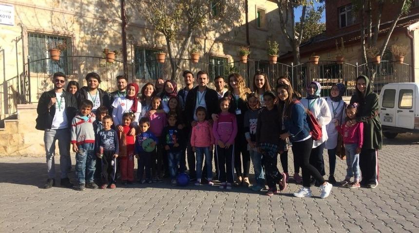 NEV&Uuml; Engelsiz &Uuml;niversite biriminden &lsquo;G&ouml;kkuşağı Projesi&rsquo;