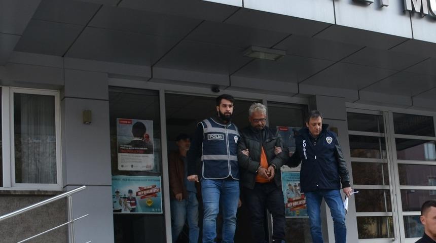 Uşak&rsquo;ta 12 ayrı su&ccedil;tan aranan şahıs yakalandı