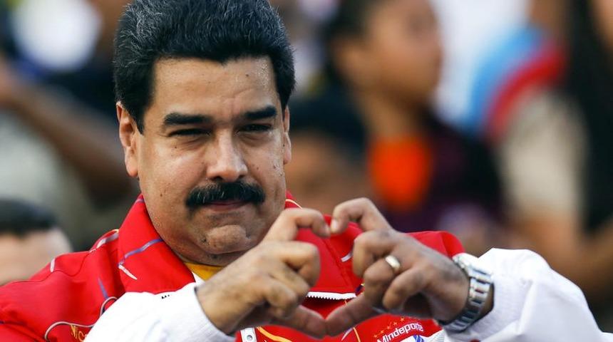 Maduro'dan ilan-ı aşk: Seviyorum