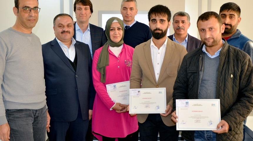 Dicle Elektrik &ccedil;alışanları ilk yardım sertifikalarını aldı