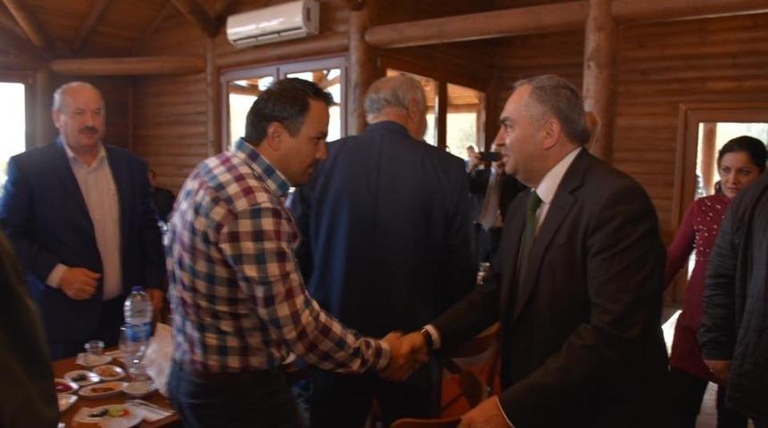 Başkan Ay muhtarlarla buluştu