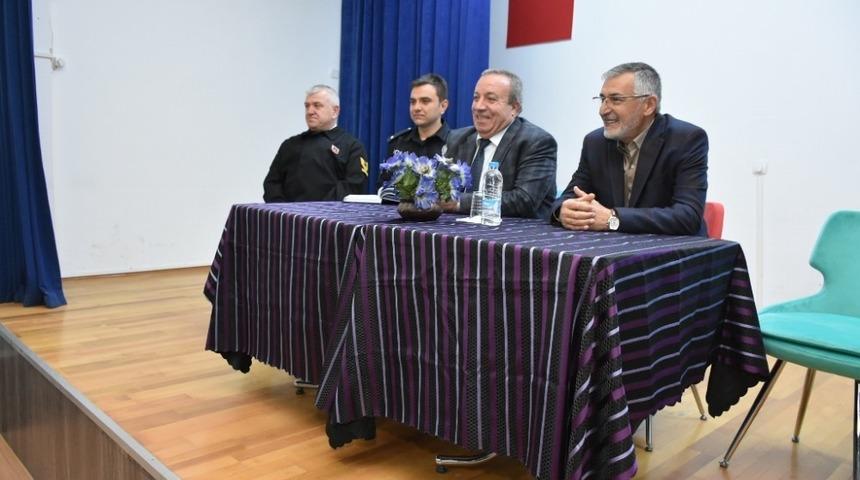 İn&ouml;n&uuml;&rsquo;de G&uuml;venlik ve Muhtarlar Toplantısı yapıldı