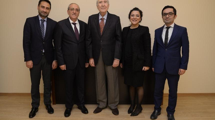 Ergun Kağıt&ccedil;ıbaşı&rsquo;na İstanbul &Uuml;niversitesi Hukuk Fak&uuml;ltesi&rsquo;nden b&uuml;y&uuml;k s&uuml;rpriz