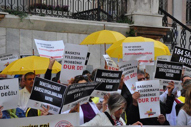 İzmir'de aile hekimleri 'mobbinge hayır' eylemi yaptı