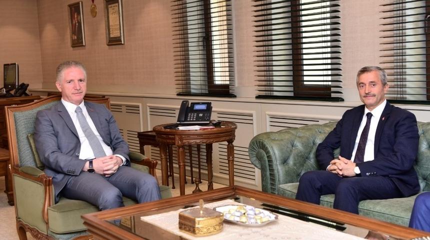 Başkan Tahmazoğlu’dan Vali Gül’e hoşgeldin ziyareti