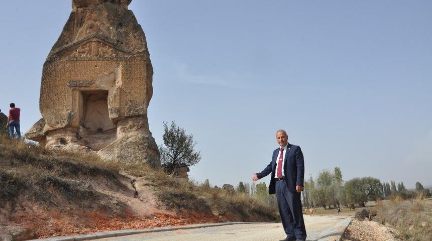 Frig Vadisi’nde yollar parke taşıyla kaplandı