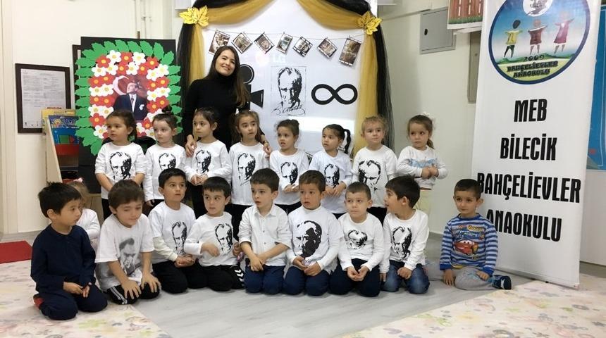 Anaokulu &ouml;ğrencileri Ata&rsquo;yı andı