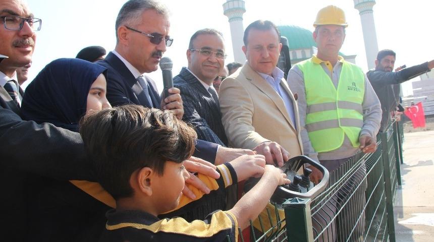 Şehit Kaymakam&rsquo;ın adını taşıyan okula temel atma t&ouml;reni