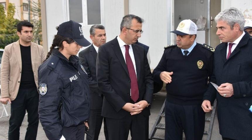 43 ilin ge&ccedil;iş noktasında bir yılda 140 bin ara&ccedil; denetlendi