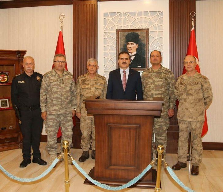 Orgeneral Çetin ve Temel’den Vali Akbıyık’a ziyaret G1