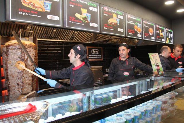 Konya’da Torku Doğrudan Döner’in ilk restoranı açıldı