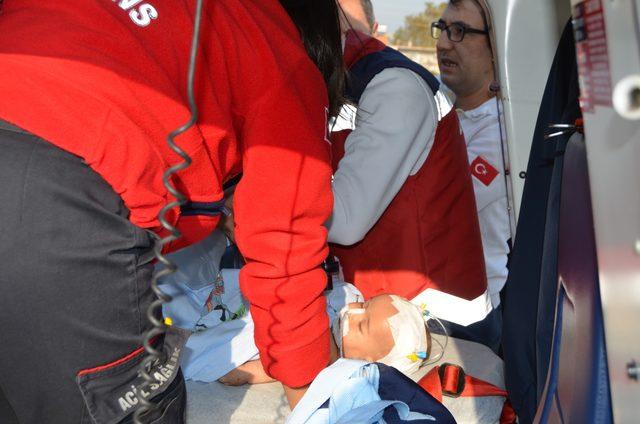 Rüzgar bebek ambulans helikopterle İstanbul'a sevk edildi