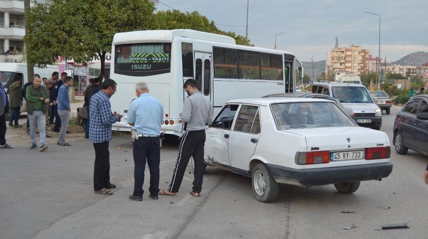 Otomobil ile motosiklet çarpıştı: 1 yaralı