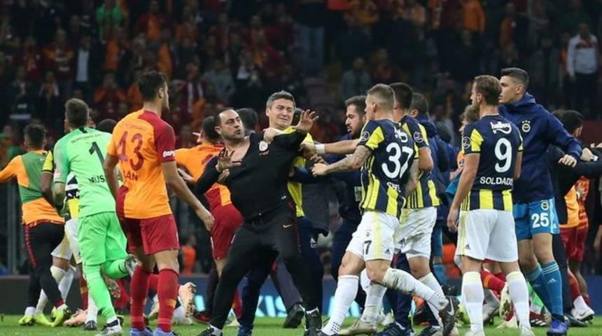 Hasan Şaş'tan imalı paylaşım: Şerefinizi kaybedersiniz